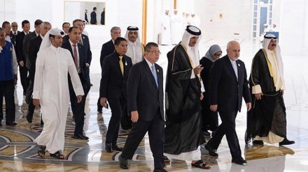 イラン外相が、トルコ、カタール、スリランカの外相らと会談