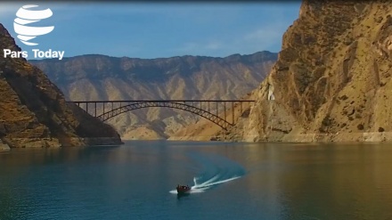 Keindahan Alam di Kota Ardal 