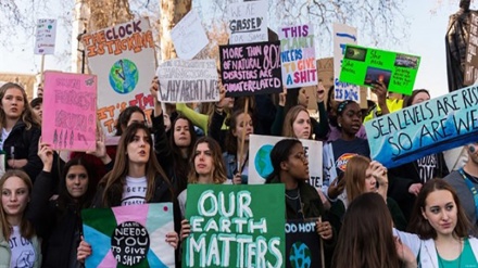 １２０カ国で、気候変動に抗議するデモ（動画）