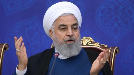 روحانی: ایرانیان در برابر زورگویی دشمن تسلیم نمی‌شوند 