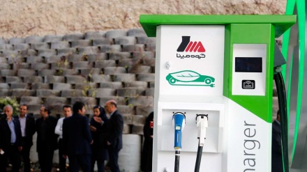 Peresmian Pusat Pengisian Daya Mobil Listrik di Iran