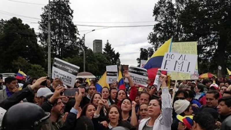 Manifestantes ecuatorianos exigen renuncia del presidente Moreno