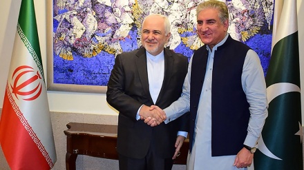 イランとパキスタンの外相が電話会談