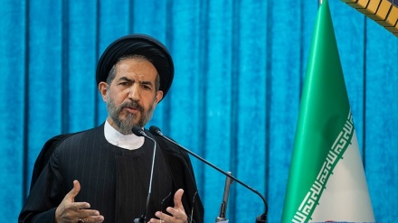 Khatib Jumat Tehran: Imperialis Tak Punya Tujuan Kecuali Kekacauan