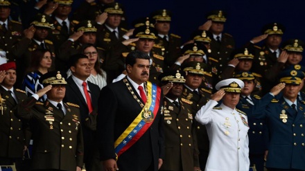 Venezuela llama a militares a aguantar tormenta de sanciones