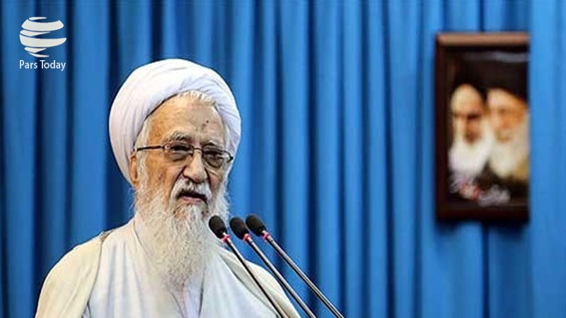 Khatib Shalat Jumat Tehran Ayatullah Mohammad Ali Movahedi Kermani.
