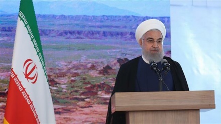 Rouhani: Taifa la Iran halitanyenyekea madola ya kibeberu