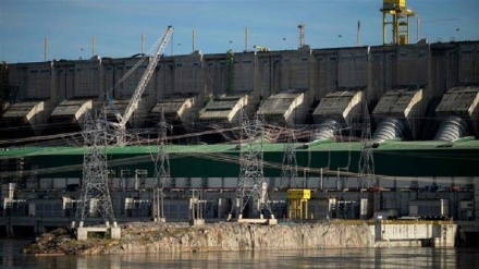 Another Brazil dam on verge of collapse after 230 killed