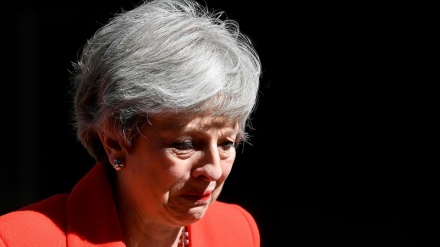 Theresa May jep dorëheqja nga posti i kryeministrisë së Britanisë së Madhe