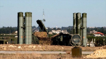 Rusia repele ataque con cohetes a su principal base aérea en Siria