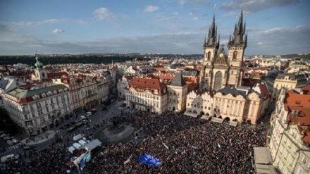 Rep. Ceca: proteste contro premier Babis