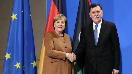 Merkel Bicarakan Kondisi Tripoli dengan Fayez Al-Sarraj
