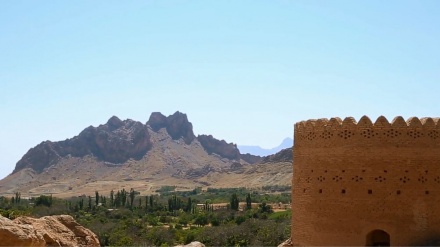 Menara Chalqab di Isfahan