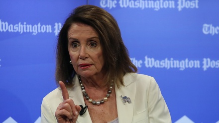 Pelosi: İran’ı tahrik etmemeliyiz