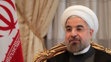 Rohani felicita Ramadán a los musulmanes y desea paz al mundo