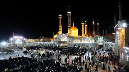 Doa Bersama di Malam ke-19 Ramadhan di Qom