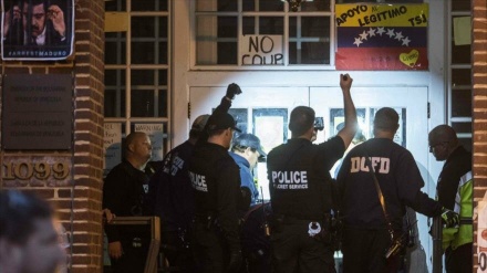 Bolivia y Cuba condenan desalojo de embajada venezolana en EEUU