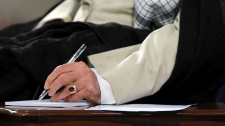 Pikëpamjet e liderit suprem të Revolucionit Islamik në takimin me studentët
