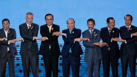 东盟领导人强调自我克制南海边境争端