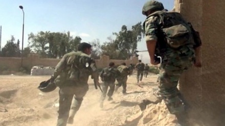 Vriten dhe plagosen me dhjetëra terrorist të Frontit Nusra në Siri