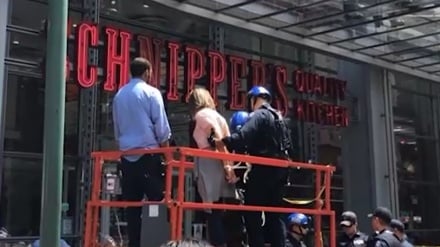 米・ニューヨークで、環境保護活動家７０名以上が逮捕（動画）