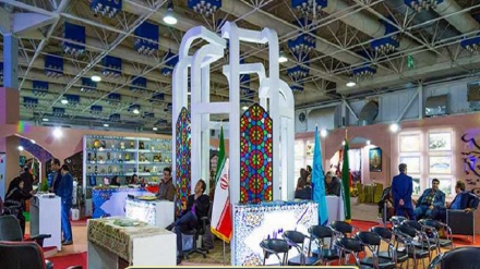 国際観光・伝統工芸展がイスファハーンで開幕（動画）