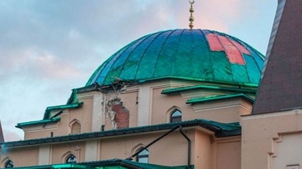 乌克兰军队炮击该国东部的一家清真寺