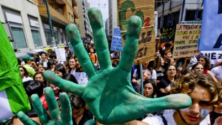 Clima: Ue promuove impegni Italia, ma non sul gas