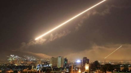 Ataque de misiles contra Siria, la huida de Netanyahu del desafío interno