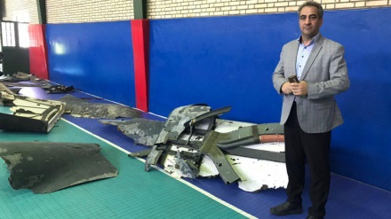 Sisa-sisa Bangkai Drone Global Hawk AS yang Dijatuhkan Iran