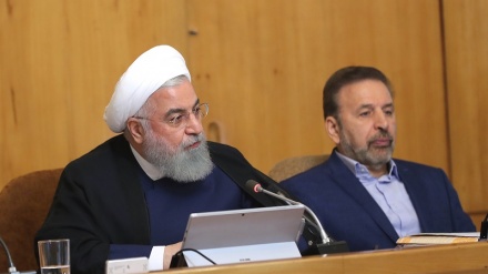 روحانی: انگلیسی‌ها آغازگر ناامنی در دریاها هستند 