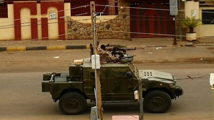 Kendaraan Militer UEA Bantu Tumpas Demonstran di Sudan