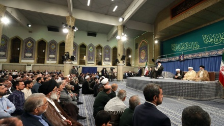 イラン最高指導者が、断食明けに際してイスラム諸国の団結を強調