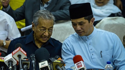 Mahathir: Video Mesum Menteri Ekonomi, Rekayasa !