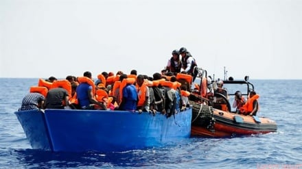 España rescata a 130 migrantes en el mar Mediterráneo