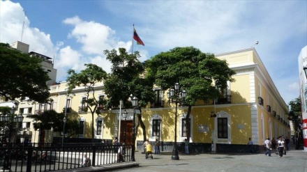 Venezuela suspende sus servicios consulares en Canadá