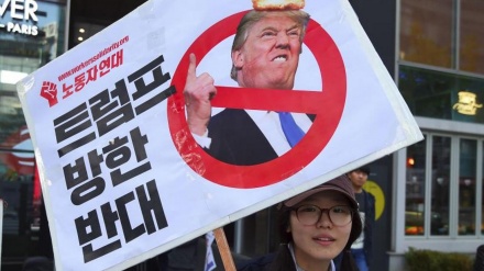 Unjuk Rasa Warga Korsel Protes Trump
