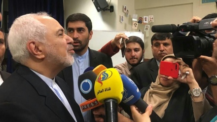 Zarif: Política de EEUU está dirigida a todos los países