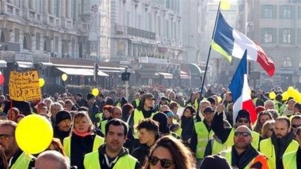 Chalecos amarillos salen en su 29.° sábado de protestas 