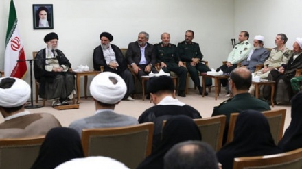 Líder iraní: Enemigos intentaron sembrar discordia entre grupos étnicos iraníes+Fotos