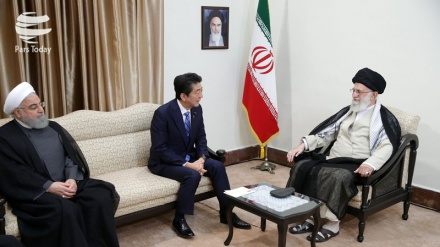 PM Jepang akan Bertemu Rahbar di Tehran