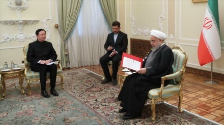 Irán y China repudian unilateralismo y cimentan lazos estratégicos