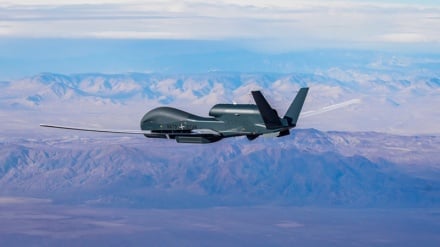 イランが、領空侵犯した米無人機撃墜の詳細を発表  （動画）