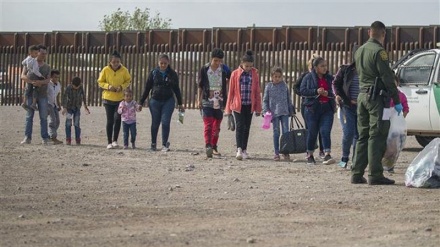 Republicans warn Trump not to impose tariffs on Mexico