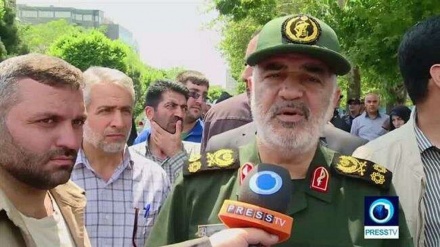 Alto comandante iraní rechaza acusaciones sobre barcos en los EAU