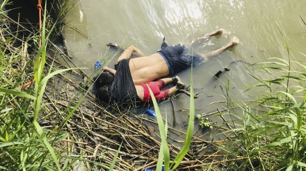 Mbytja e emigrantit nga Salvadori në kufirin e Amerikës