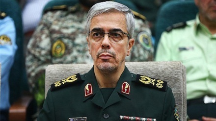 Mayjen Bagheri: Kekuatan-Kekuatan Militer Dunia Cari Produk Iran