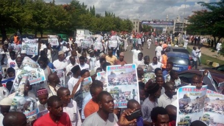 Nigerian police open fire on Quds Day rally, many feared injured, arrested