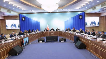 Руҳоний:  Эронга қарши АҚШ санкциялари ўз таъсирини йўқотган