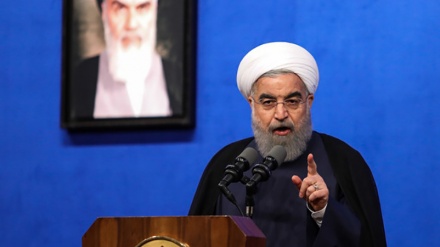 イラン大統領、「協議の場を乱した者は、通常の条件で復帰すべき」